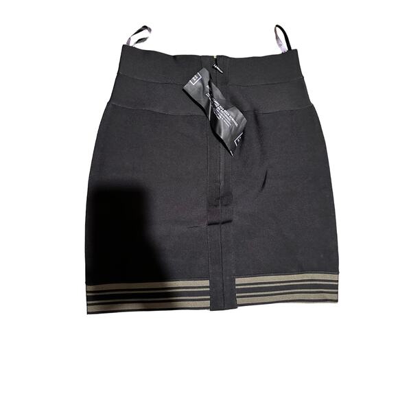 Herve Leger Black Bandage Mini Skirt Small Size NWT - Picture 1 of 3
